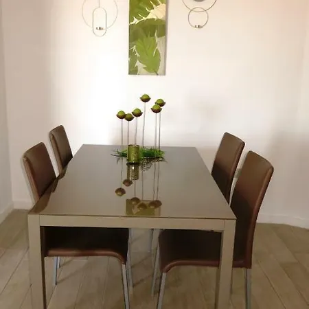 Appartamento Relaxing In With Picturesque Views *
