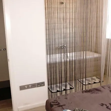 Relaxing In With Picturesque Views *