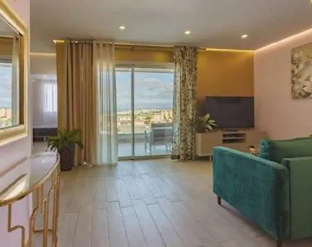 公寓 Relaxing In With Picturesque Views 帕莱索海滩